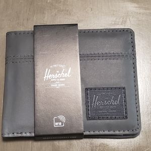 Herschel wallet